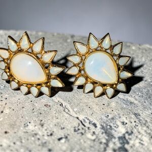 Vintage 1960s Graziano Opalescent Glass Sunburst Clip-On Earrings Gold Tone